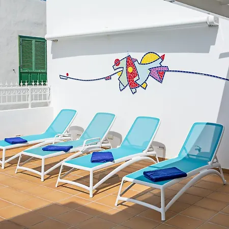 Villa Lovely 3-bed In Puerto Del Carmen *