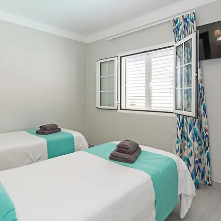 Lovely 3-bed In Puerto Del Carmen Puerto del Carmen (Lanzarote)