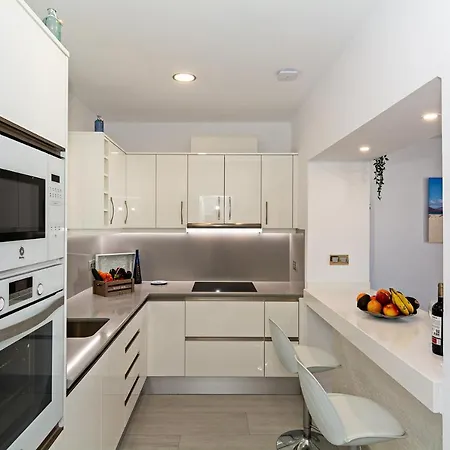 Villa Lovely 3-bed In Puerto Del Carmen Puerto del Carmen (Lanzarote)