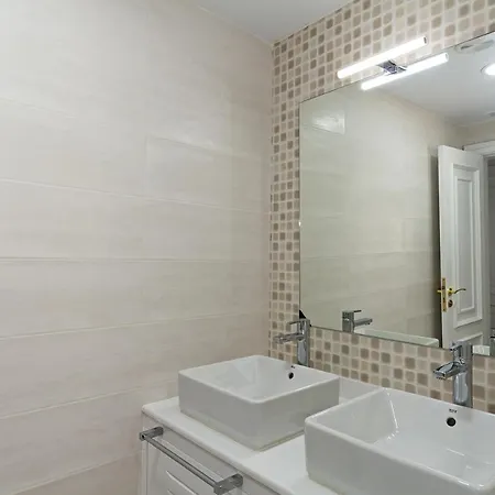 Lovely 3-bed In Puerto Del Carmen * Puerto del Carmen (Lanzarote)